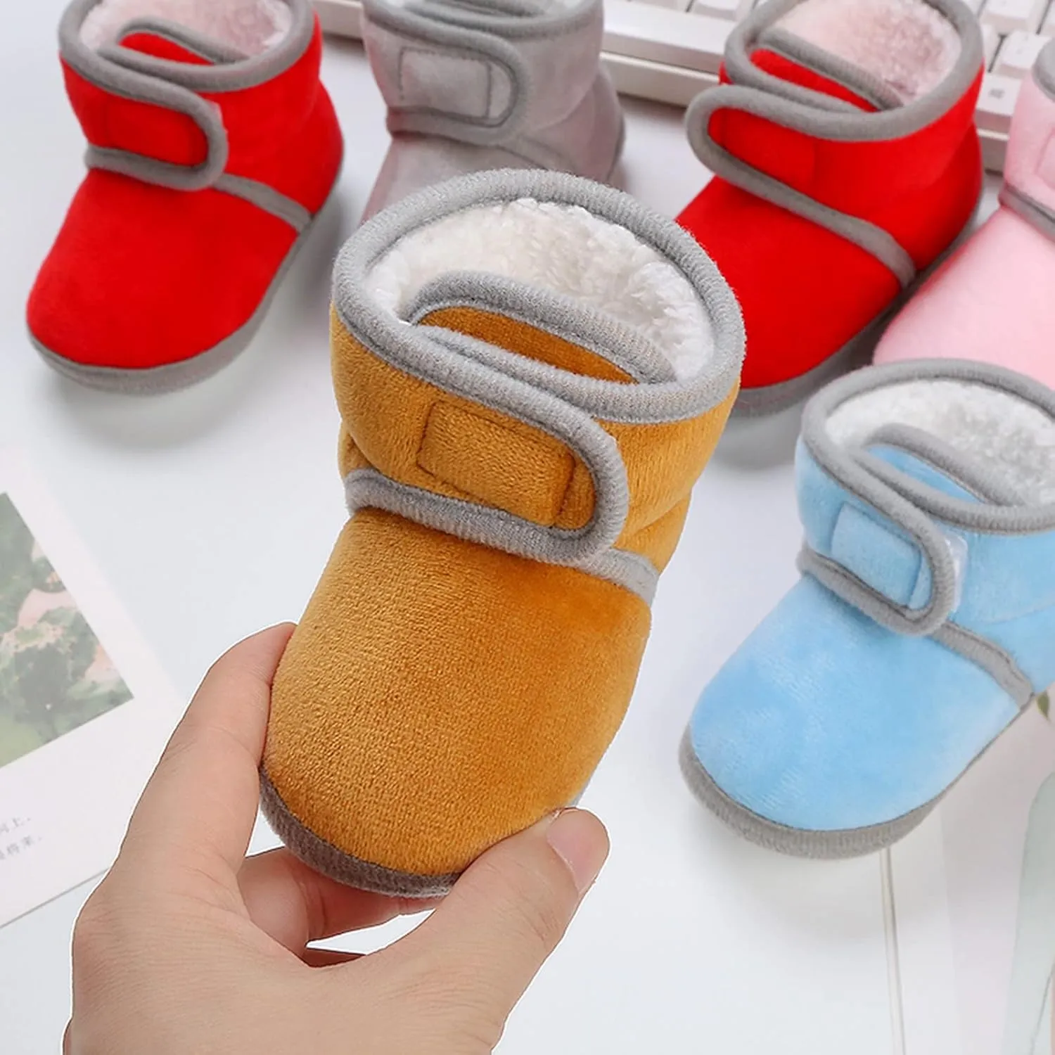 Baby Booties Newborn Boys Girl Fleece Shoes Unisex Non-Slip Boots Infant First Walkers Warm Shoes House Slippers