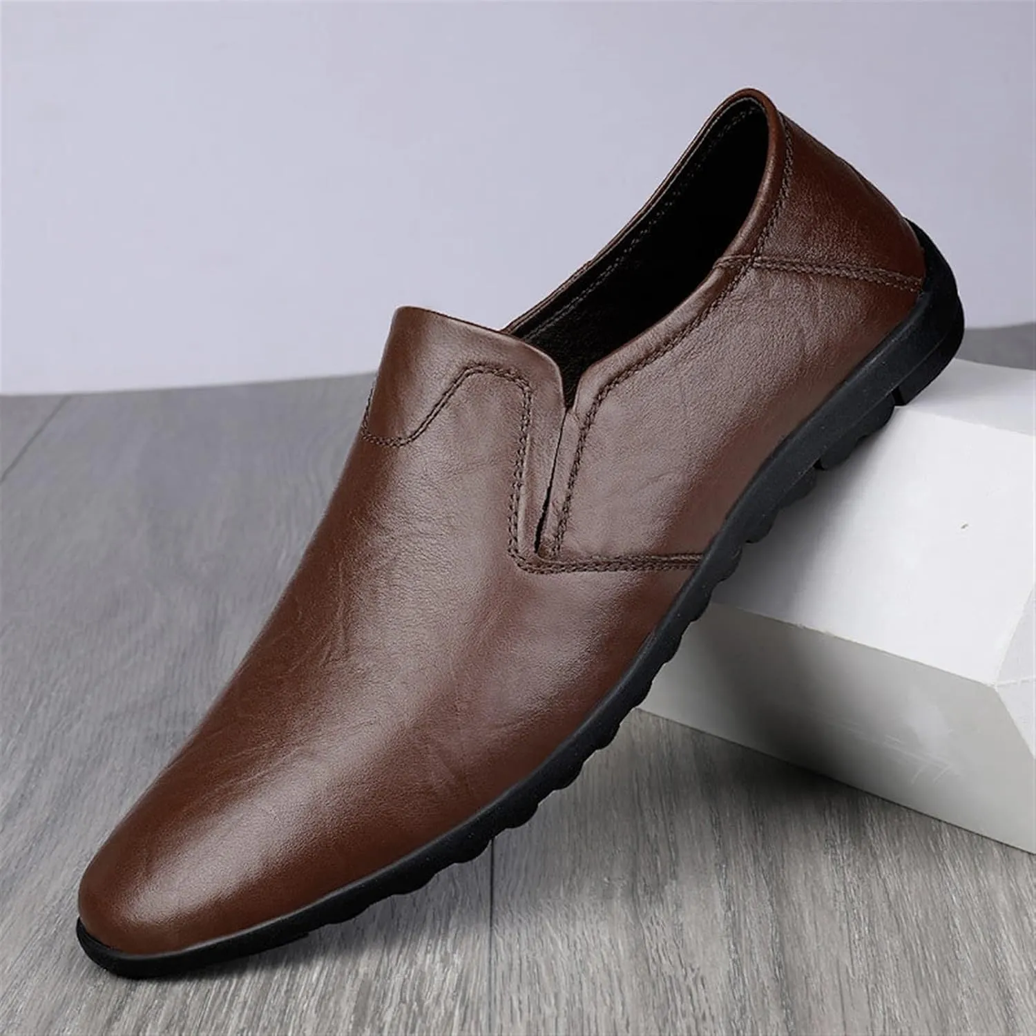 HOOENG Smoking Loafer for Men Genuine Leather Round Toe Breathable Lightweight Resistant Flat Heel Flexible Casual Slip on