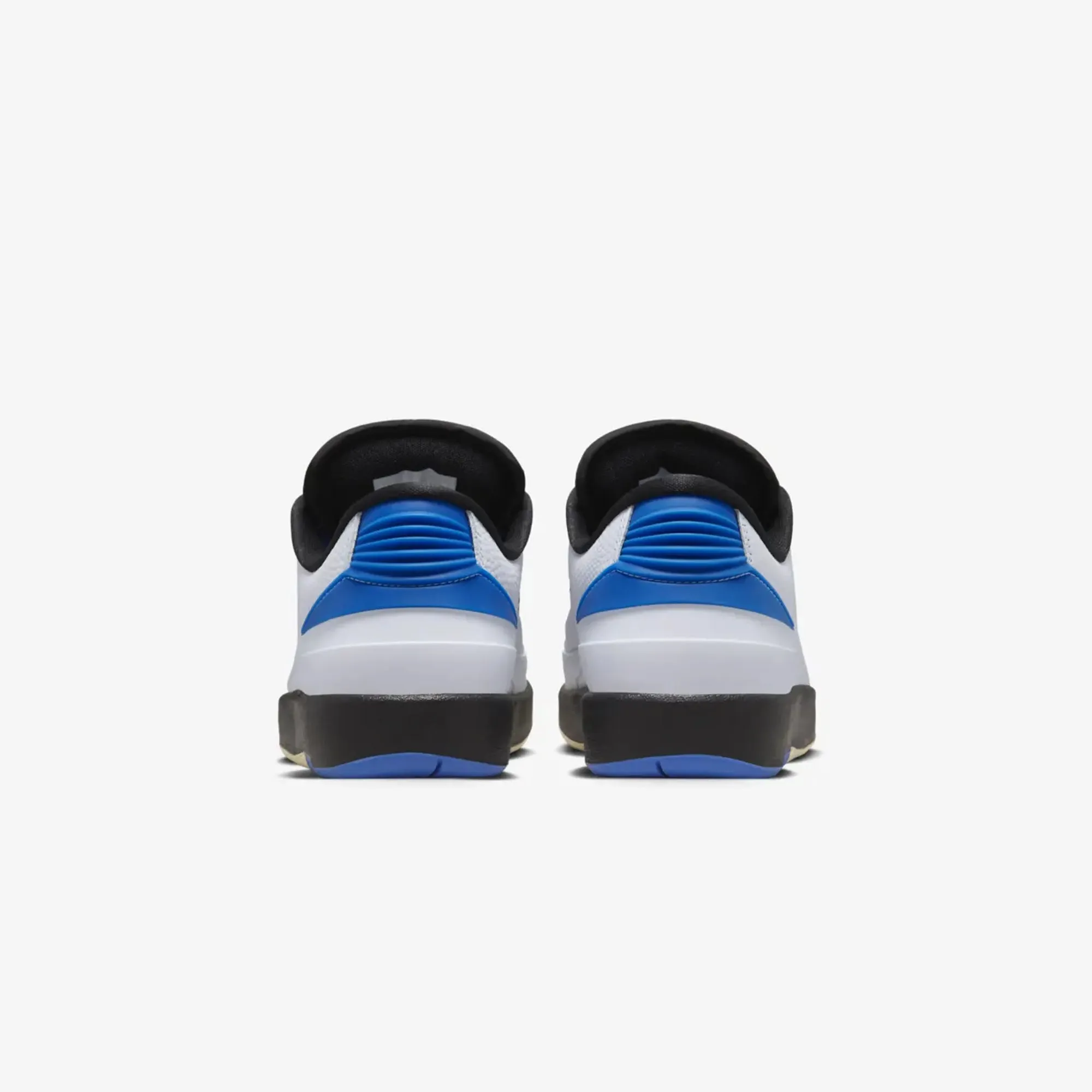 Jordan | WMN'S AIR JORDAN 2 RETRO LOW  { WHITE/VARSITY ROYAL-BLACK-MUSLIN