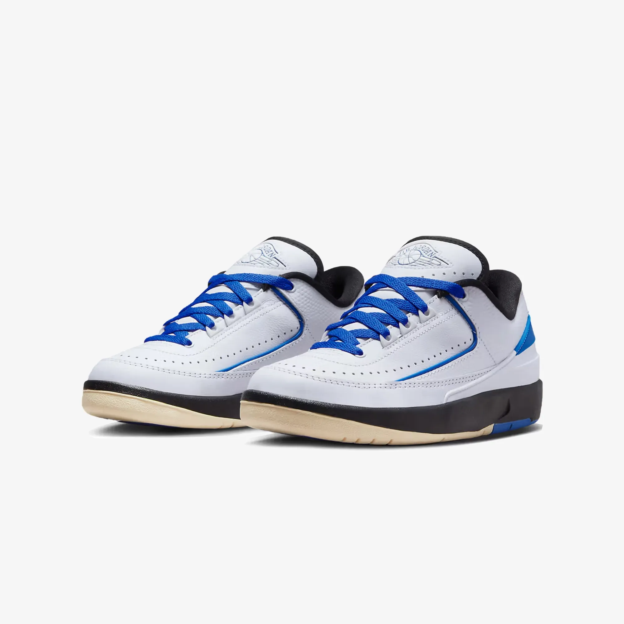 Jordan | WMN'S AIR JORDAN 2 RETRO LOW  { WHITE/VARSITY ROYAL-BLACK-MUSLIN