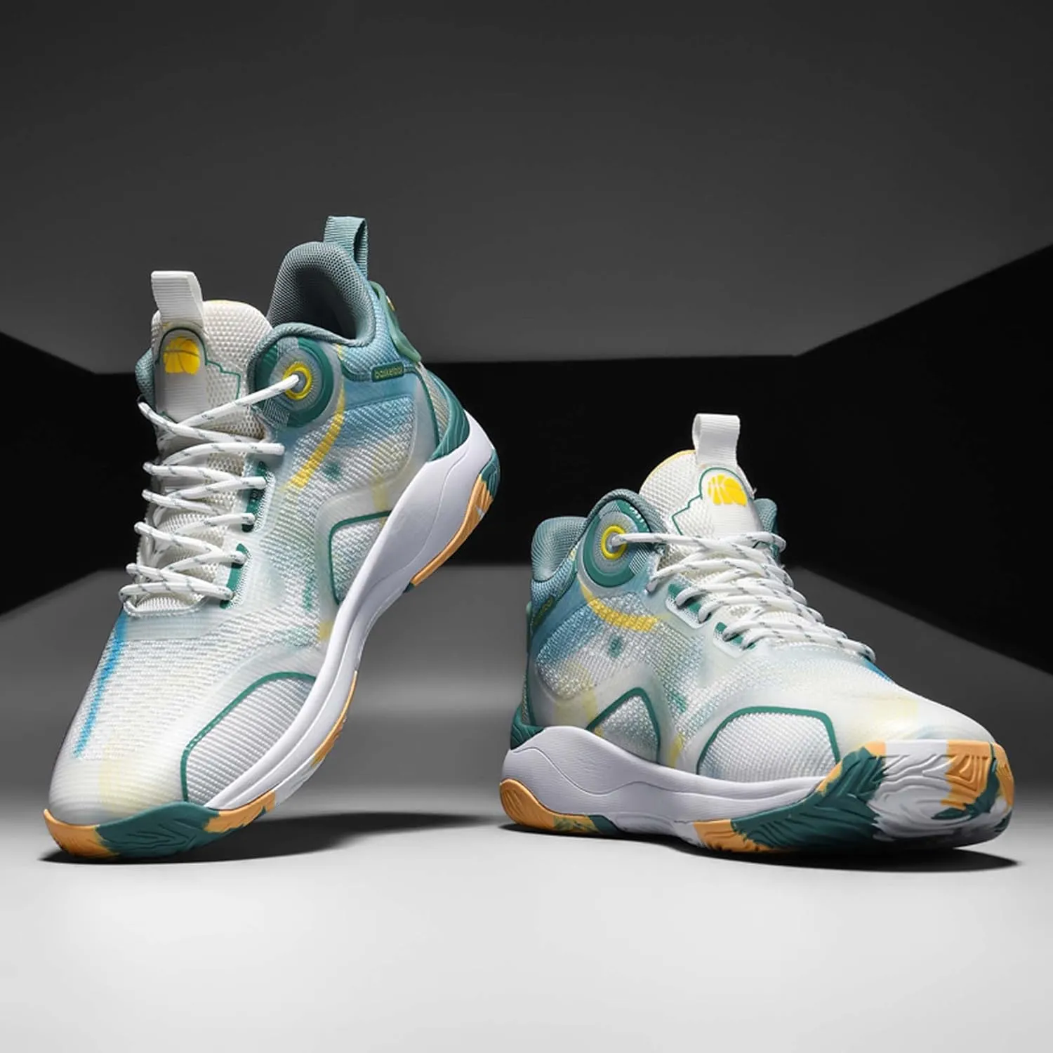Mens and Womens Lace Up Mid Top Basketball Sneakers High Elasticity Running Shoes Rubber Sole Wear Resistant Walking Shoes Comfortable and Breathable Badminton Shoes Tennis Shoes Cross Training Shoes