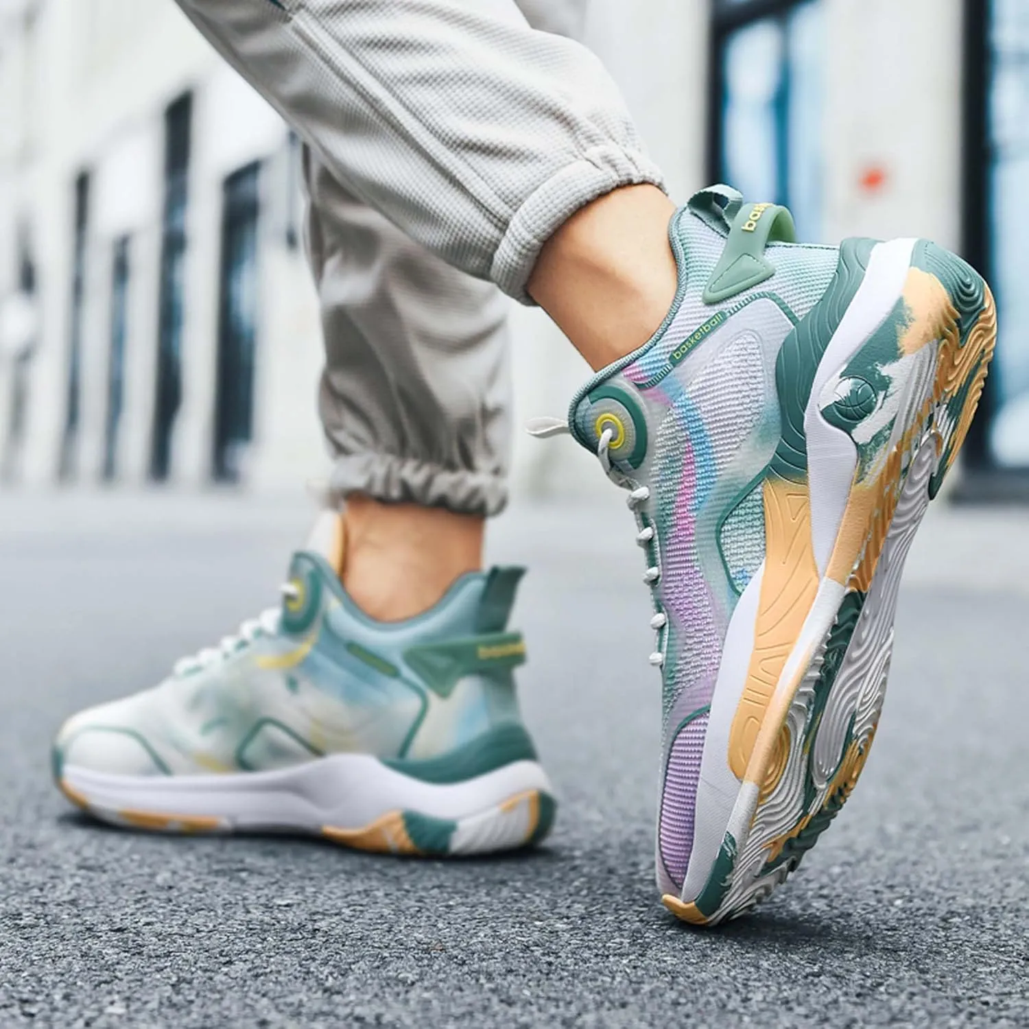 Mens and Womens Lace Up Mid Top Basketball Sneakers High Elasticity Running Shoes Rubber Sole Wear Resistant Walking Shoes Comfortable and Breathable Badminton Shoes Tennis Shoes Cross Training Shoes