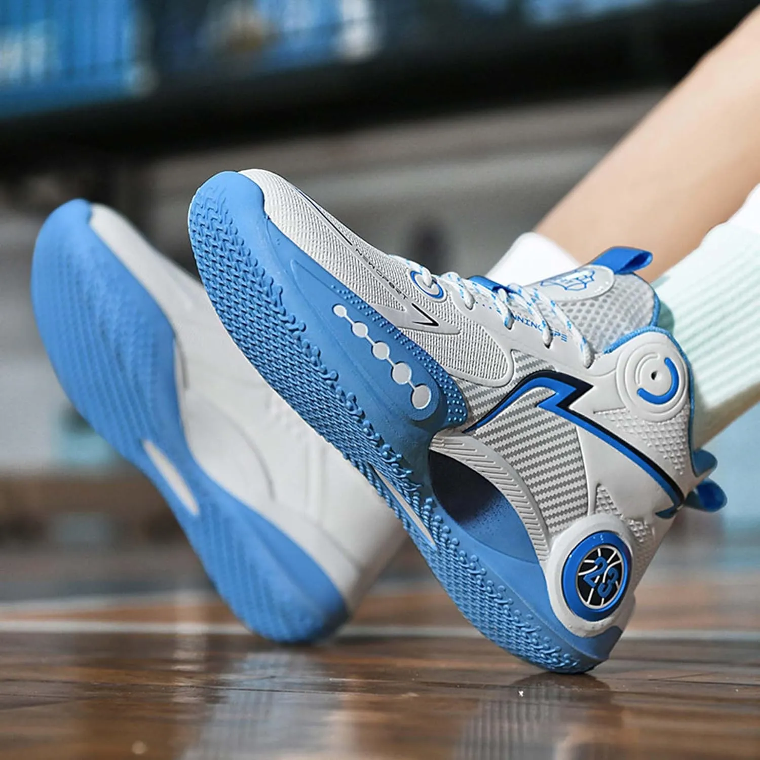 Mens Basketball Shoes Waterproof Durable Lightweight Loose Breathable Sneakers