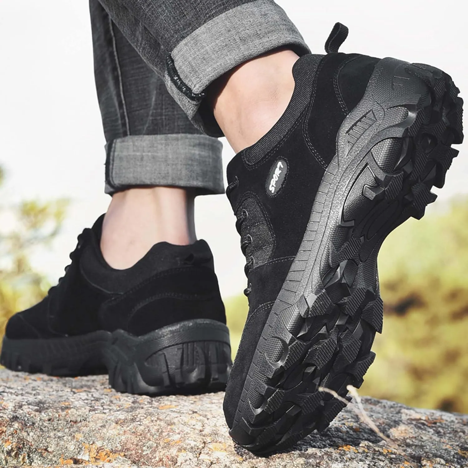 Men's Hiking Shoes Outdoor Non-Slip Climbing Shoes Casual Walking Shoes Non-Slip Comfortable Work Shoes