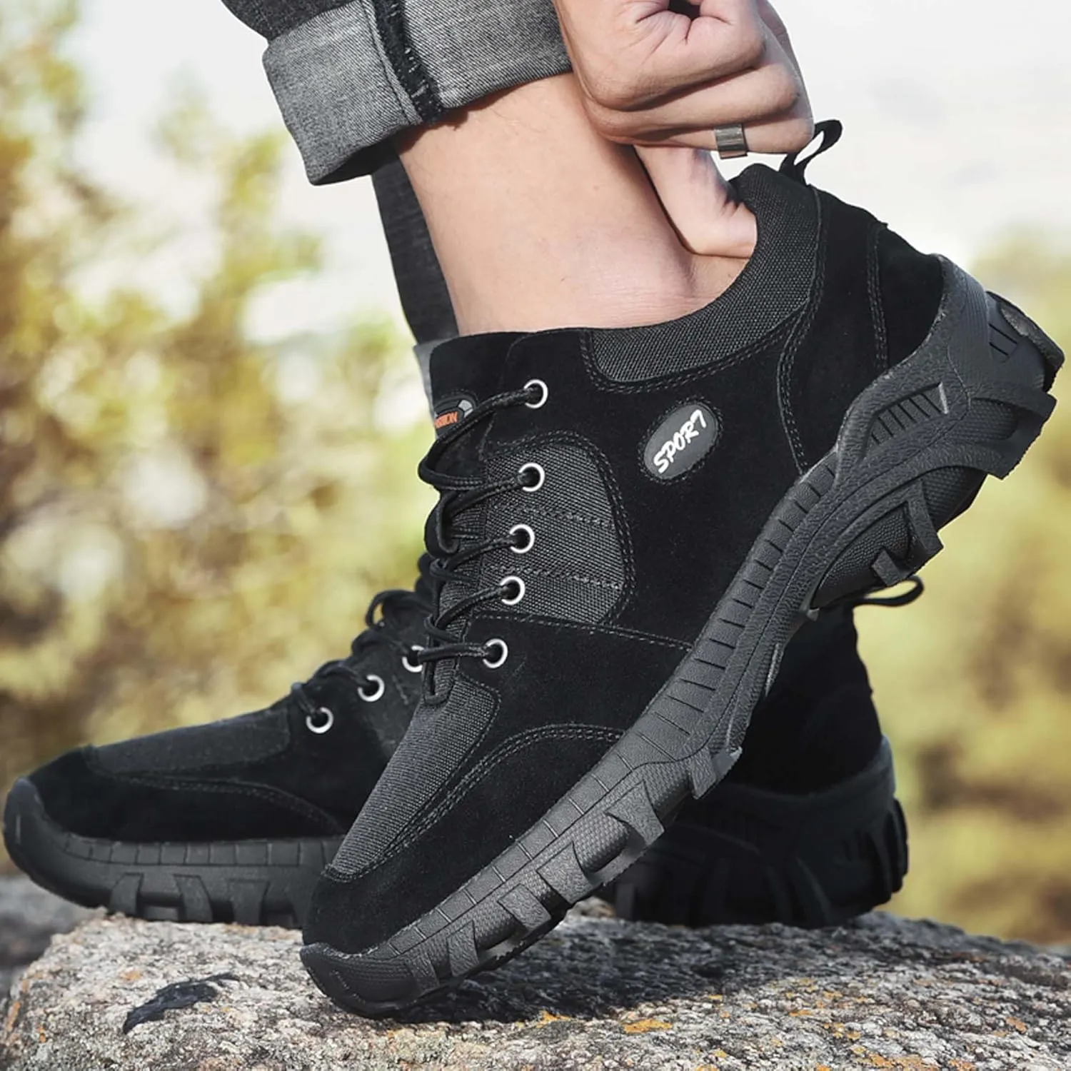 Men's Hiking Shoes Outdoor Non-Slip Climbing Shoes Casual Walking Shoes Non-Slip Comfortable Work Shoes