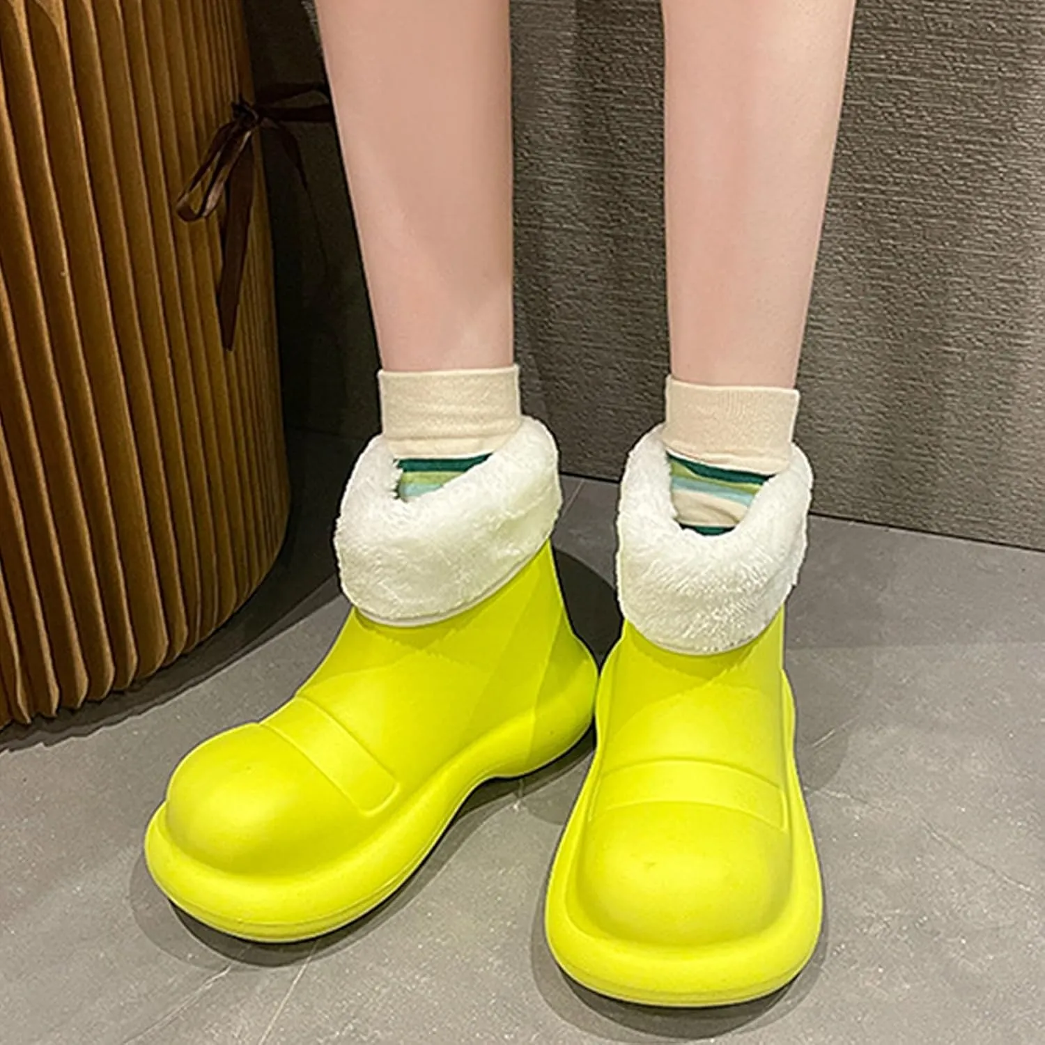 Short Rain Boots for Womens Ankle Rainboot Slip On Garden Boot Ladies Rubber Outside Work Winter Casual Boots