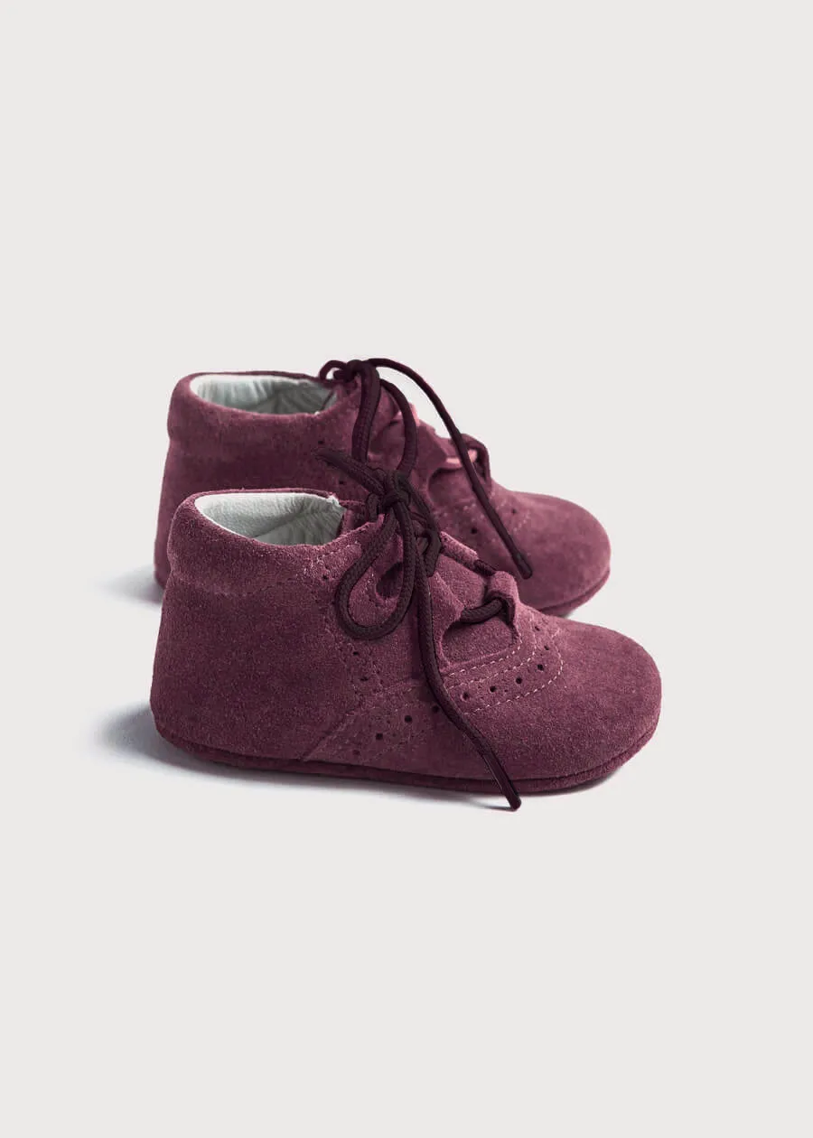 Suede Oxford Pram Booties in Burgundy (17-20EU)