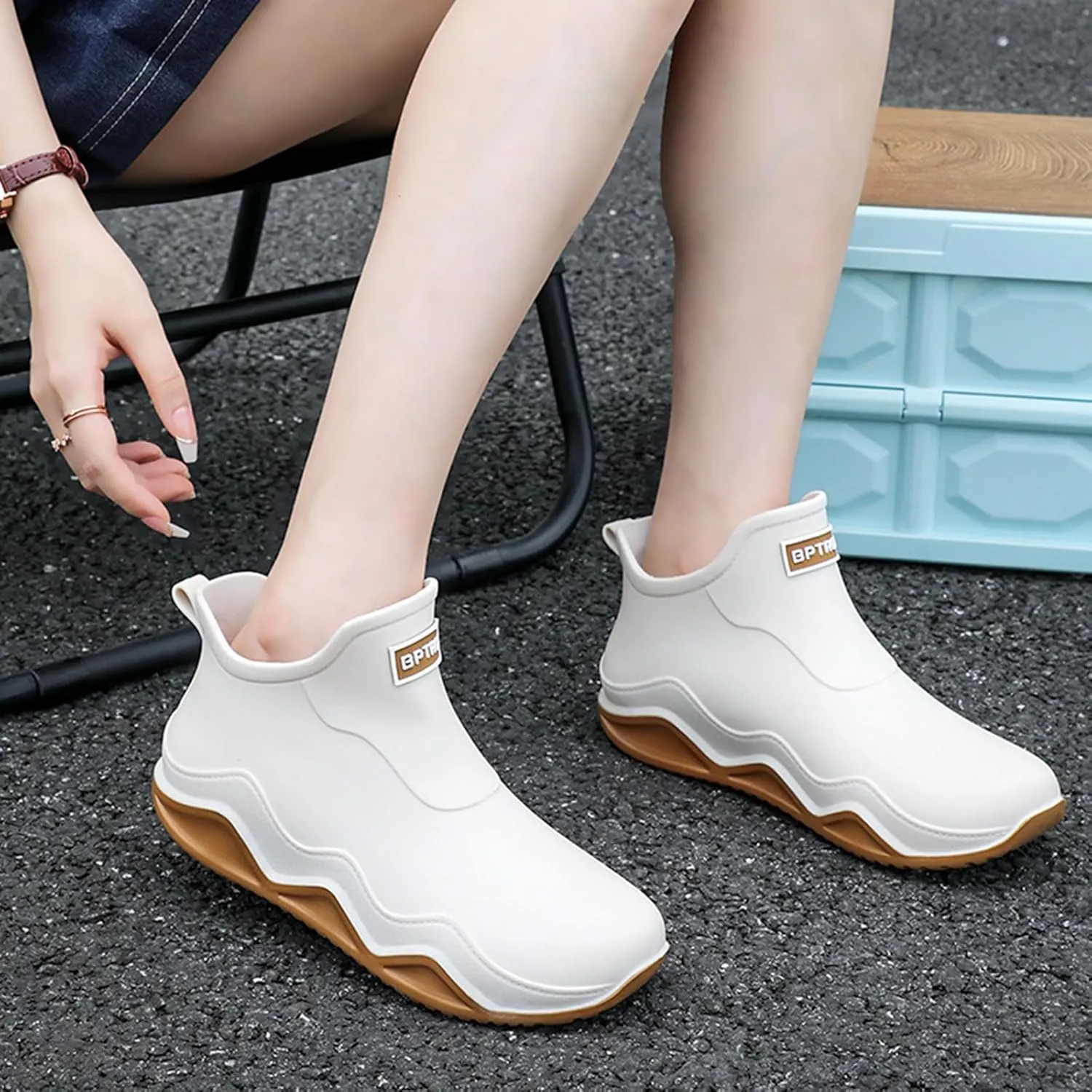 Womens Rain Boots Wide Width Slip On Barefoot Shoes Mens Rain Boots Non-Slip Rubber Waterproof Fishing Shoes