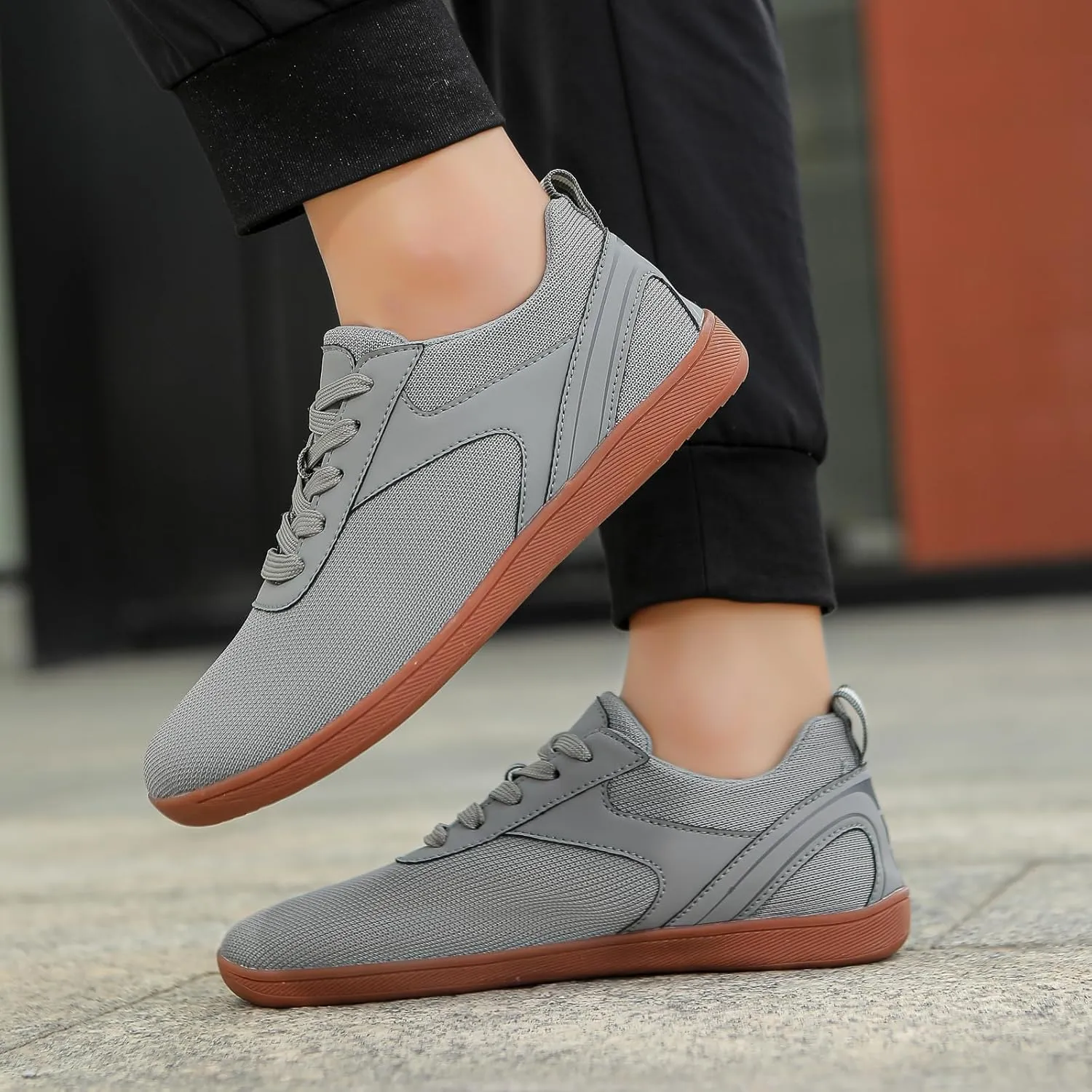 Womens Wide Toe Barefoot Shoes Comfortable Breathable Mesh Minimalist Walking Shoes Trendy Lightweight Slip On Zero Drop Workout Sneakers Casual Athletic Barefoot Sneakers